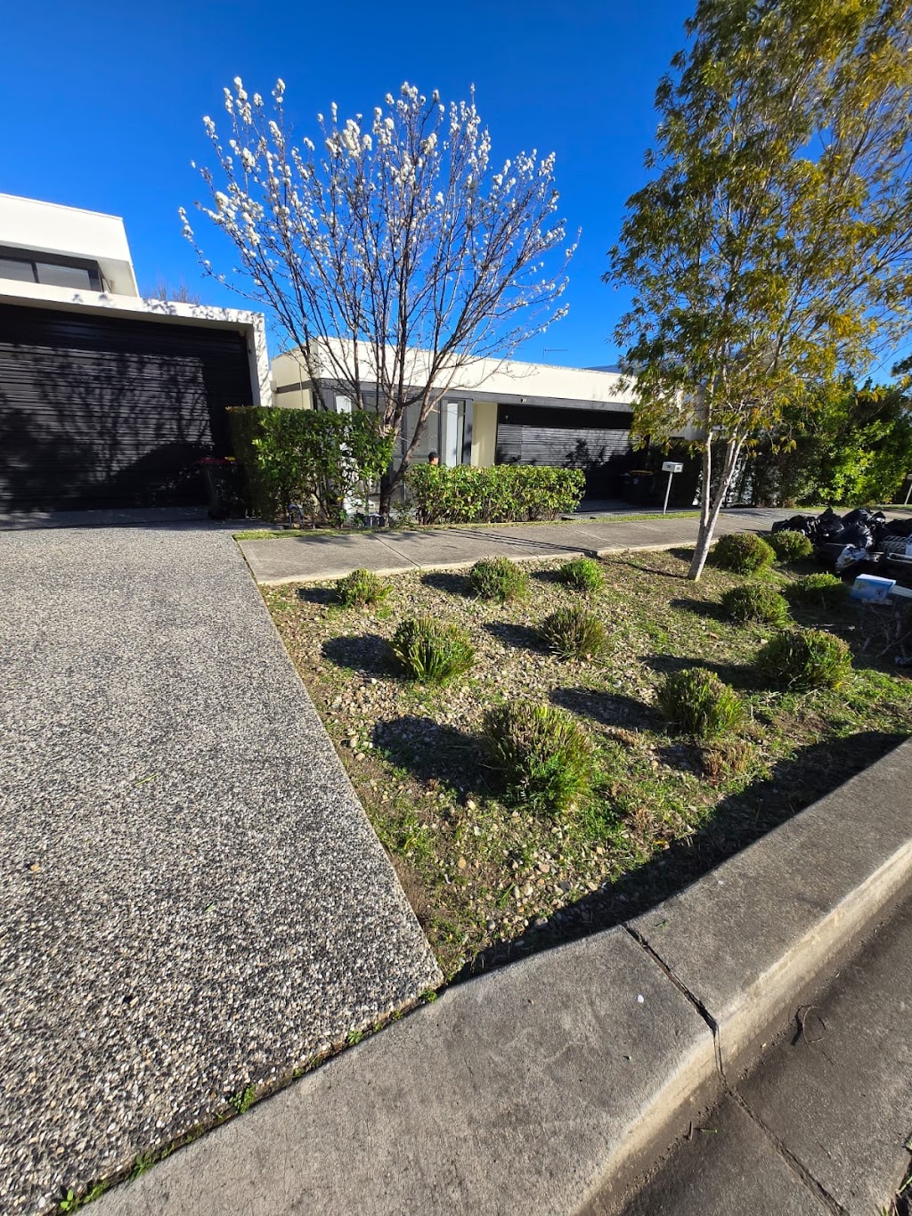 Indra Gardening Services | 50 Kingsdale Ave, Catherine Field NSW 2557, Australia | Phone: 0401 742 436