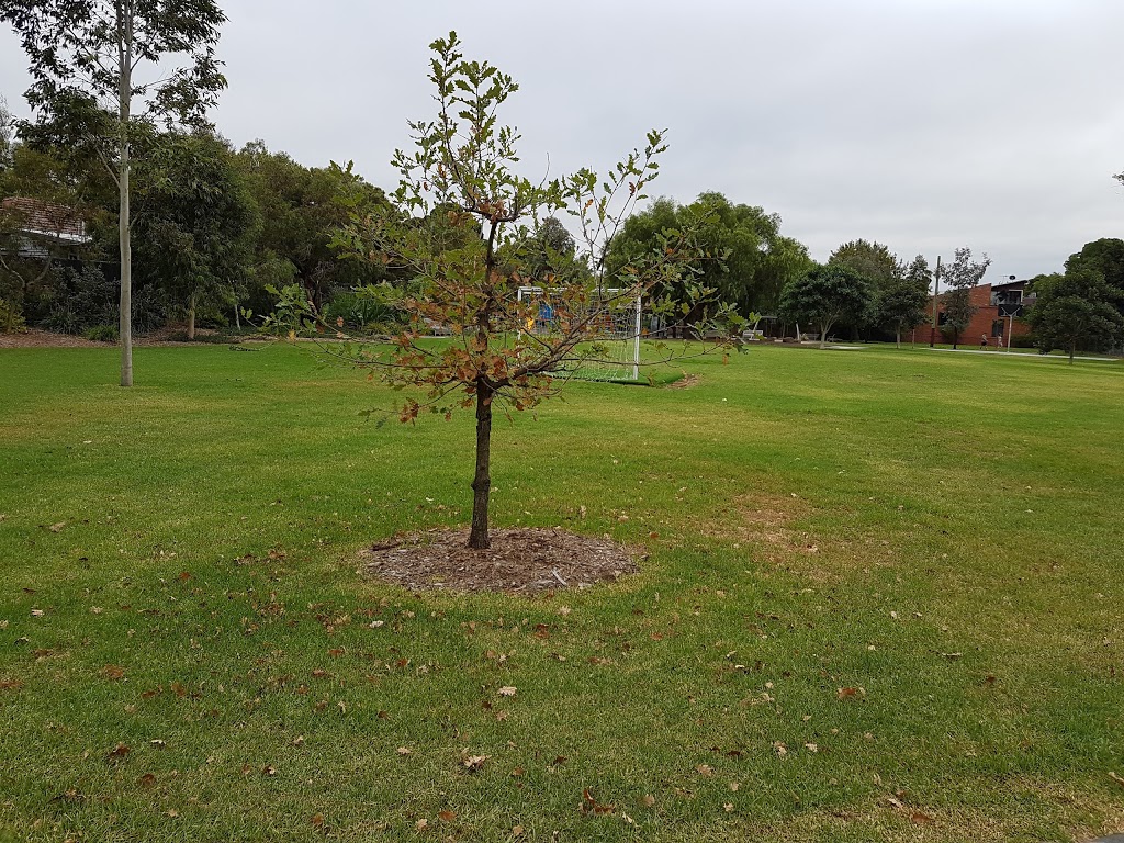 Beaton Reserve | park | Yarraville VIC 3013, Australia