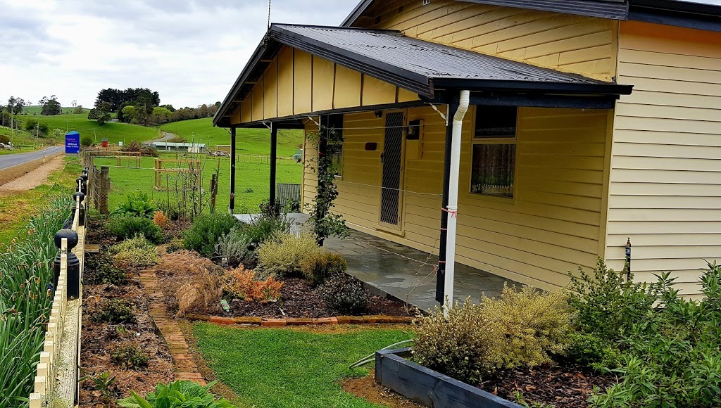 Platypus Cottage BNB Wilmot Tasmania | 2877 Wilmot Rd, Wilmot TAS 7310, Australia | Phone: 0438 593 427