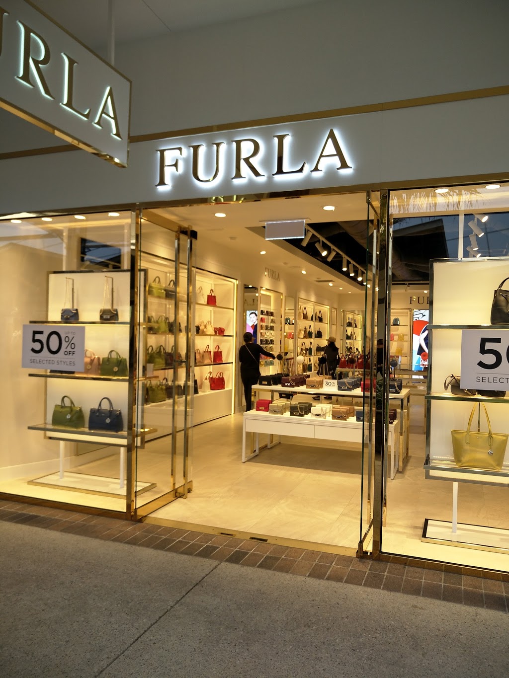 FURLA | 193 Brisbane Rd, Biggera Waters QLD 4216, Australia