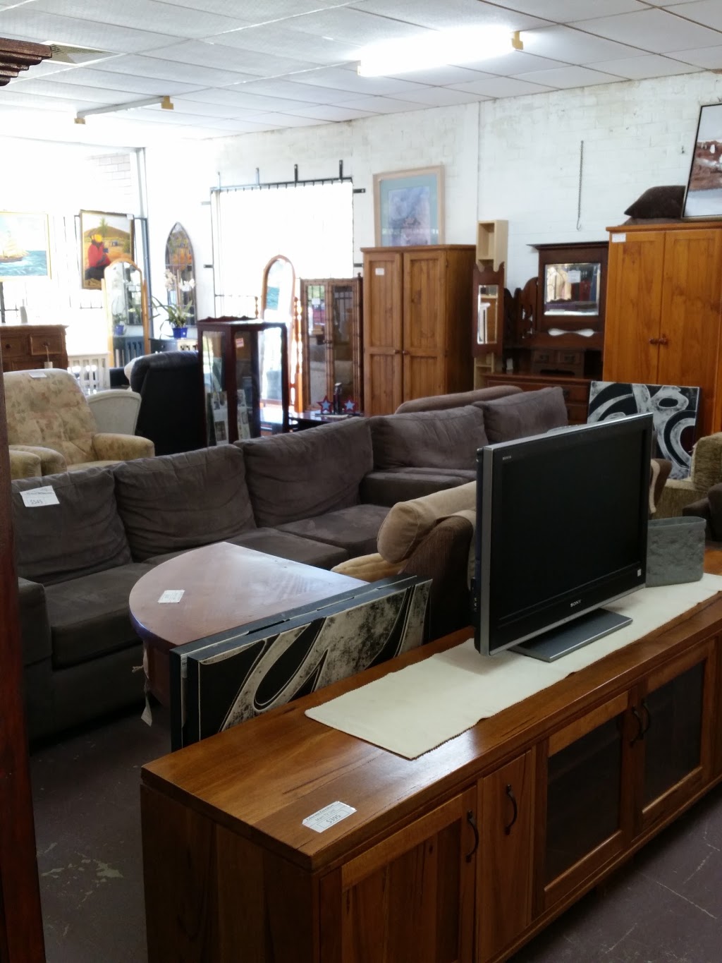 Kelarma Furniture Mart | 2/211 Railway Ave, Kelmscott WA 6111, Australia