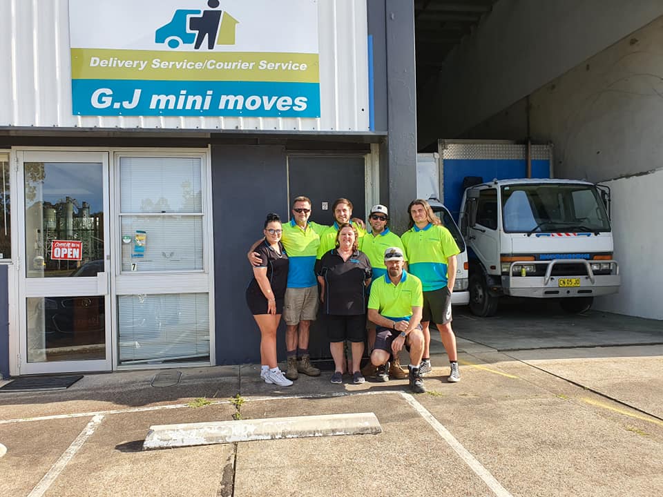 G.J mini moves | moving company | 7/26 Oakdale Rd, Gateshead NSW 2290, Australia | 0415672007 OR +61 415 672 007