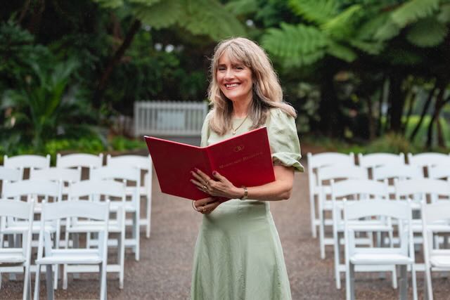 denadantonecelebrant.com.au | Wilkins Pl, Leumeah NSW 2560, Australia | Phone: 0422 892 402