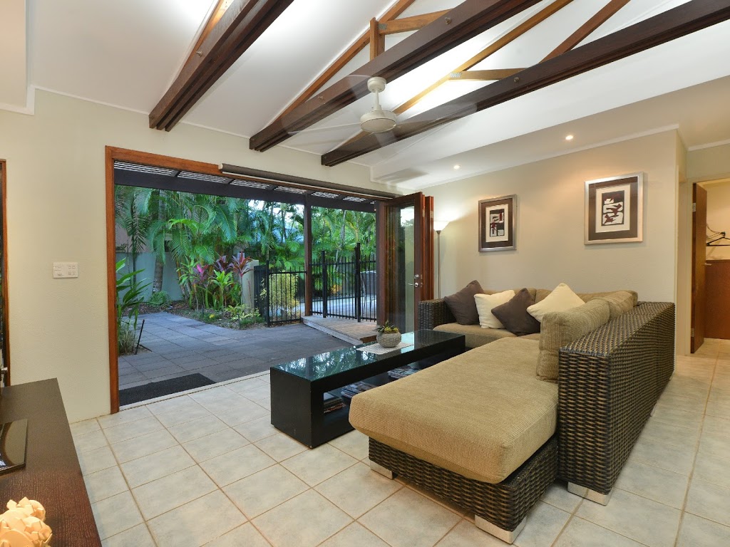 Cassowary Villas | 44 Garrick St, Port Douglas QLD 4877, Australia | Phone: (07) 4099 4789