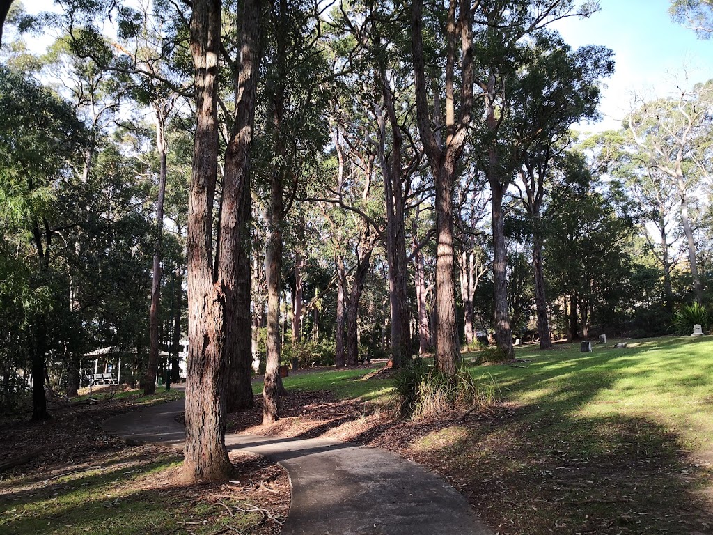Bradys Gully Park and Cemetery | park | Henry Parry Dr, North Gosford NSW 2250, Australia