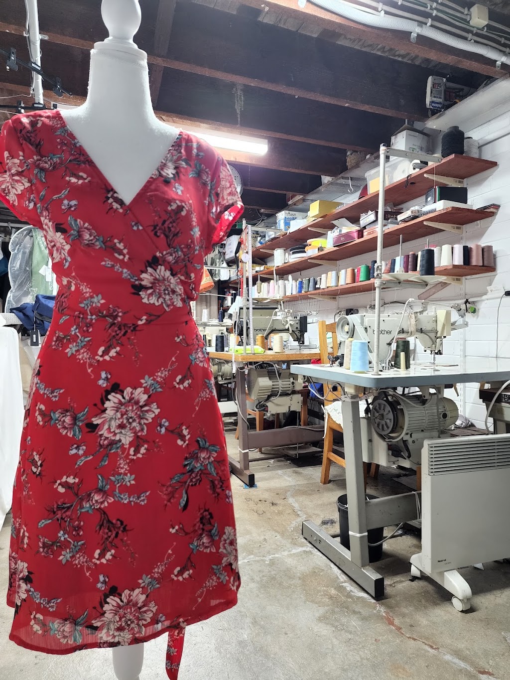 Eastwood Clothing Alterations | 66 Midson Rd, Eastwood NSW 2122, Australia | Phone: 0434 899 692