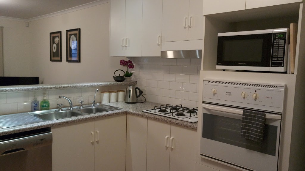 Brompton Executive Townhouse | lodging | 127 East St, Brompton SA 5007, Australia | 0414475493 OR +61 414 475 493