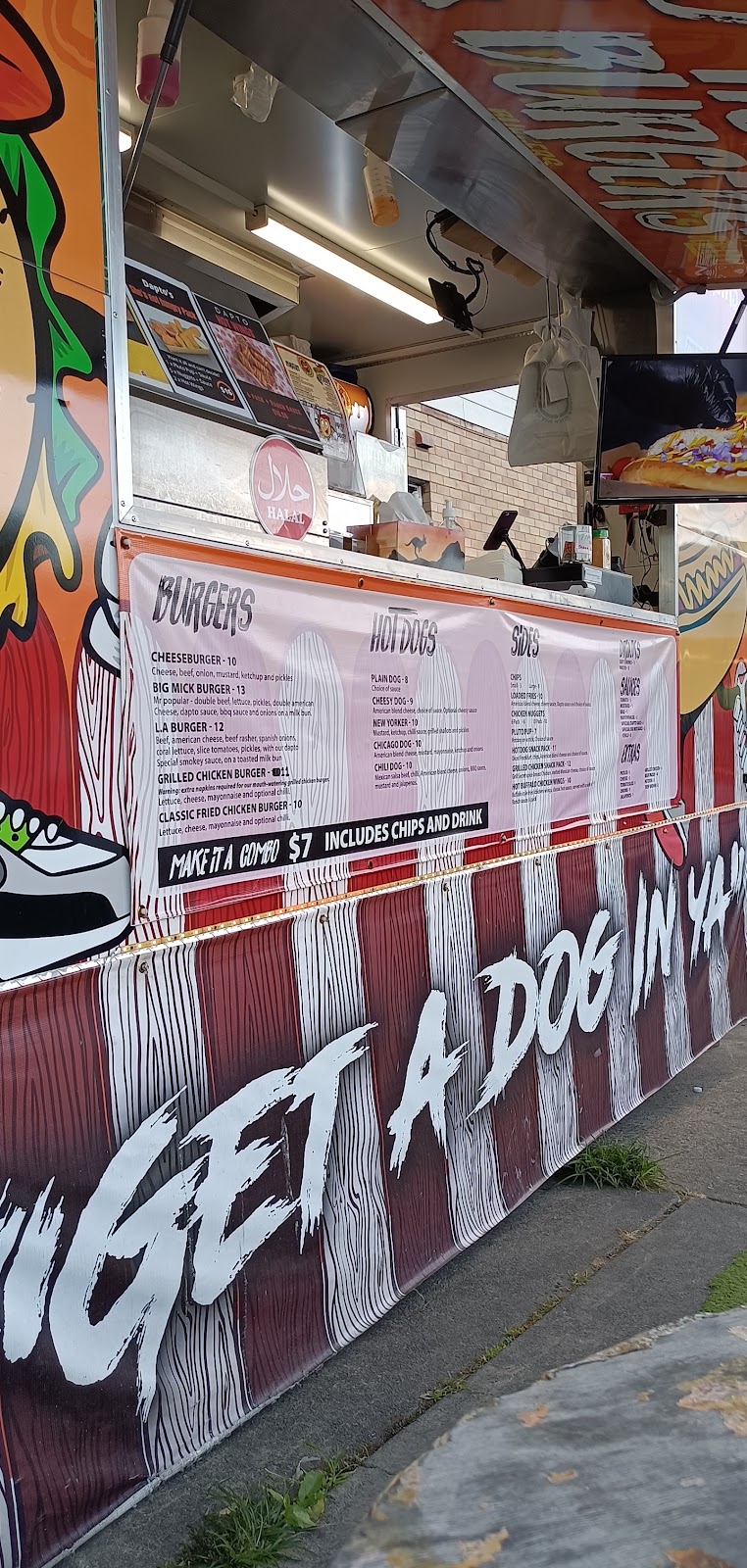 Dapto Hotdogs & Burgers | meal takeaway | 130 Edgar St, Condell Park NSW 2200, Australia | 0401616116 OR +61 401 616 116