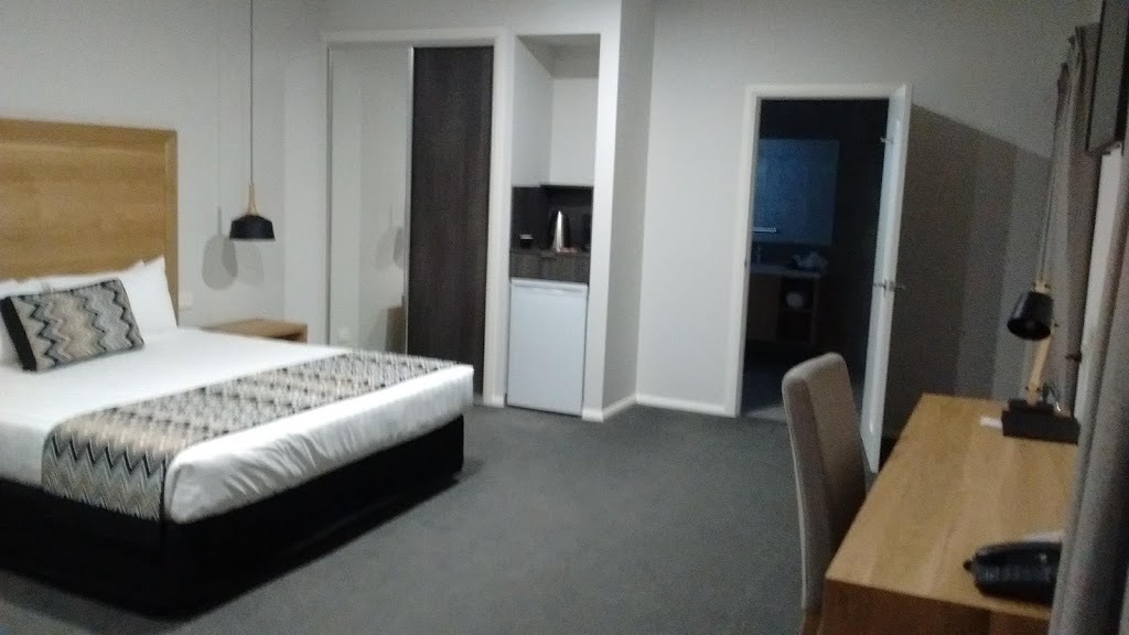 Euston Motel Accommodation | lodging | 2 Sturt Hwy, Euston NSW 2737, Australia | 0350261133 OR +61 3 5026 1133