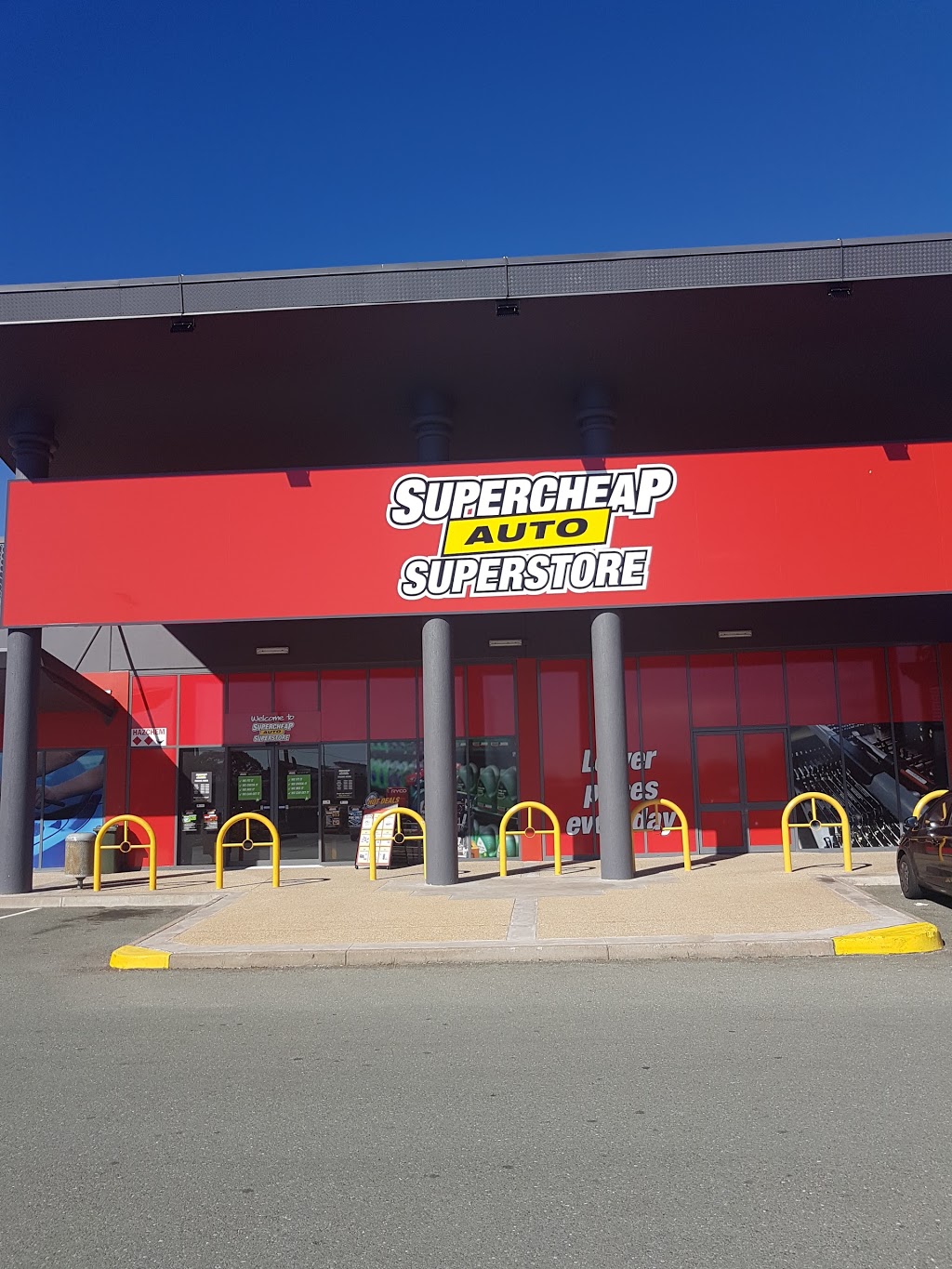 Supercheap Auto | electronics store | 67 Redland Bay Rd, Capalaba QLD 4157, Australia | 0738231677 OR +61 7 3823 1677