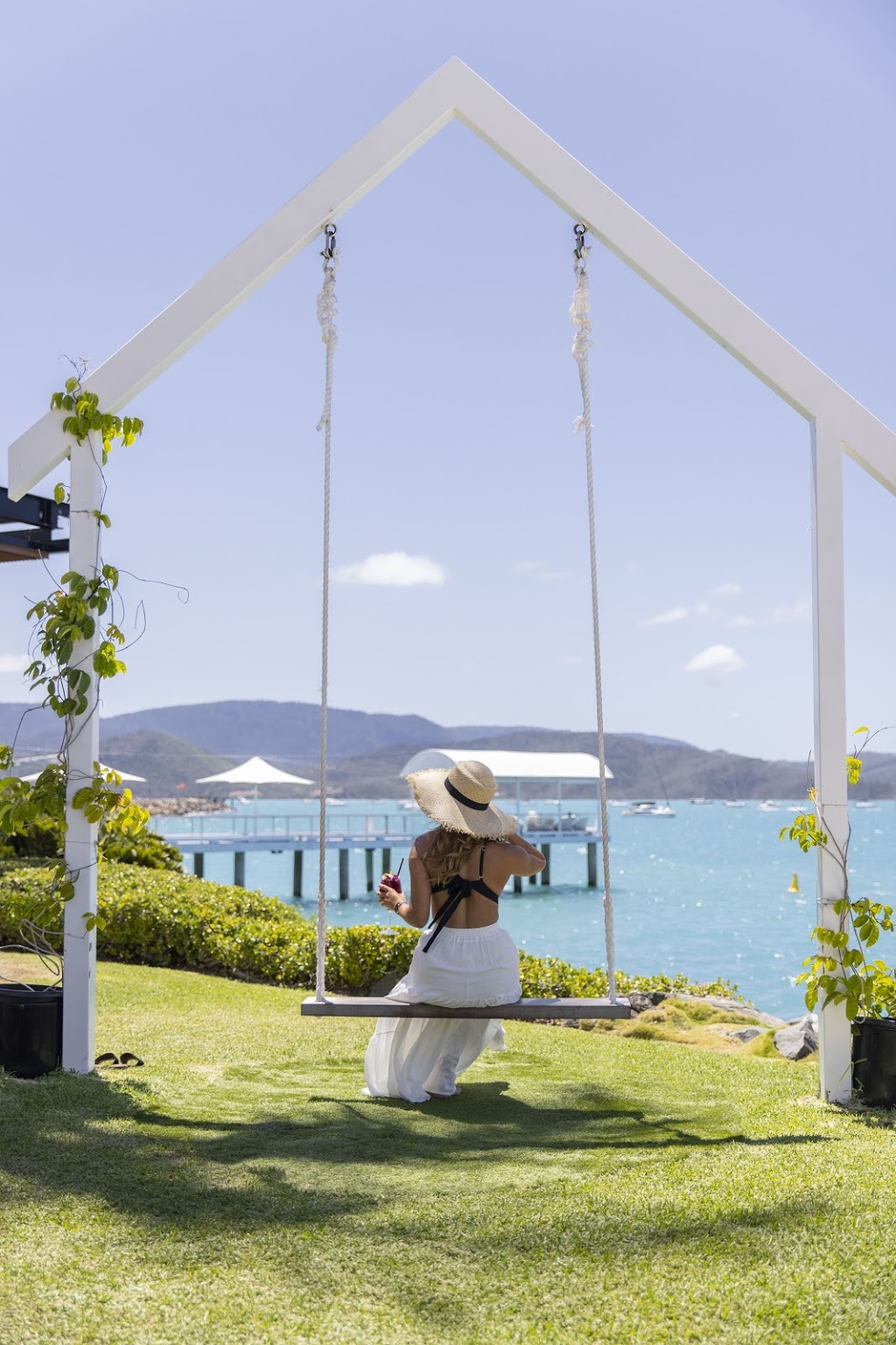 Coral Sea Weddings & Events | 25 Ocean View Ave, Airlie Beach QLD 4802, Australia | Phone: (07) 4964 1340