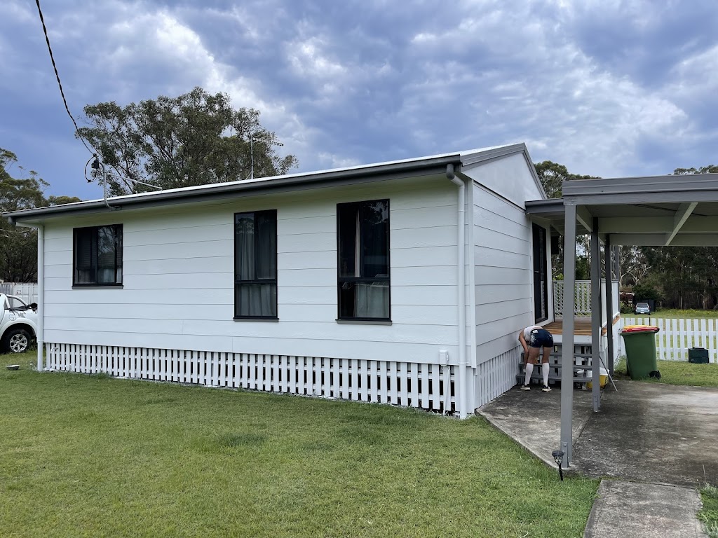 Bay islands painting company | 15 Jackson Rd, Russell Island QLD 4184, Australia | Phone: 0422 868 779