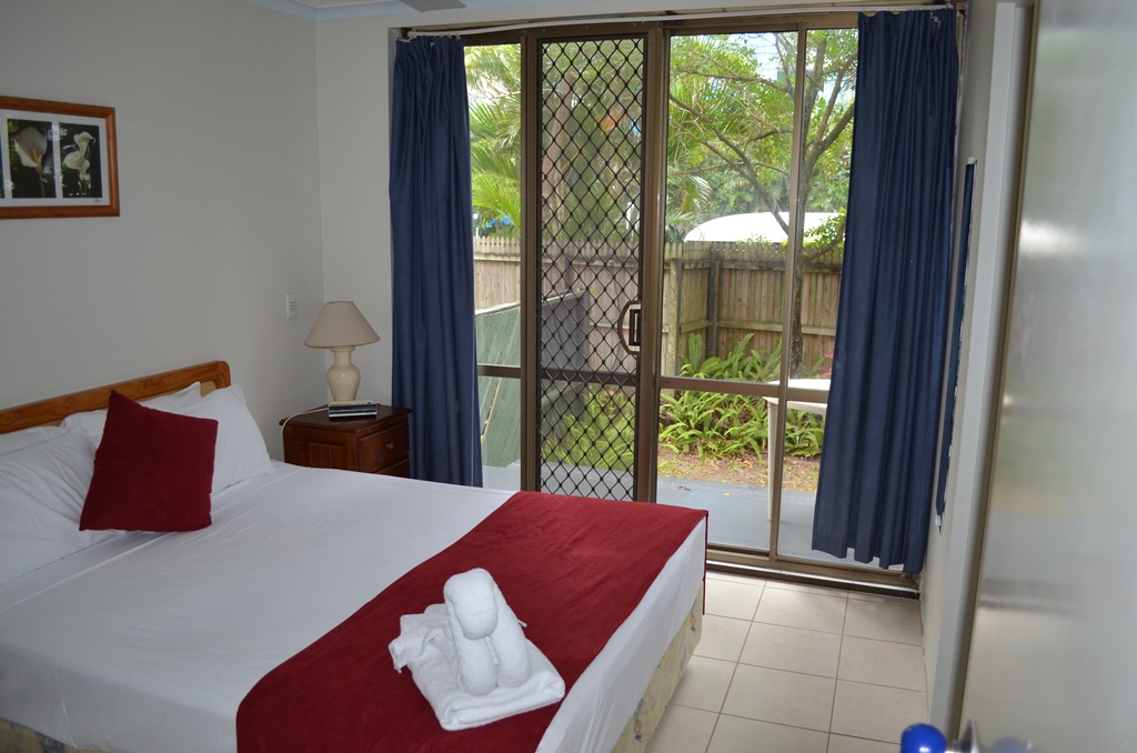 Enderley Gardens Resort | lodging | 38 Enderley Ave, Surfers Paradise QLD 4217, Australia | 0755701511 OR +61 7 5570 1511