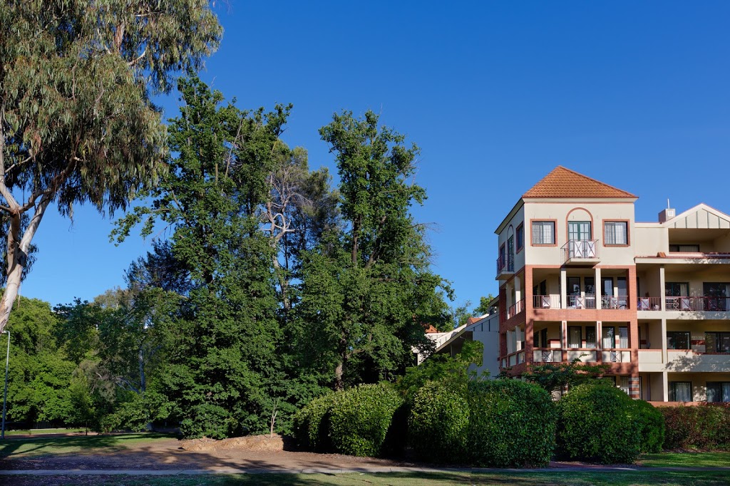 Monterey Apartments | lodging | 14 Boolee St, Reid ACT 2612, Australia | 0262300623 OR +61 2 6230 0623