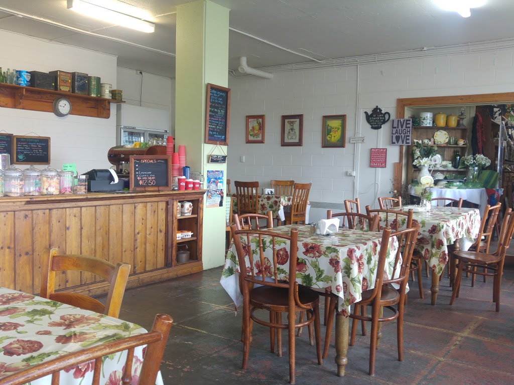 Charnwood Cafe | 431 Princes Hwy, Lakes Entrance VIC 3909, Australia