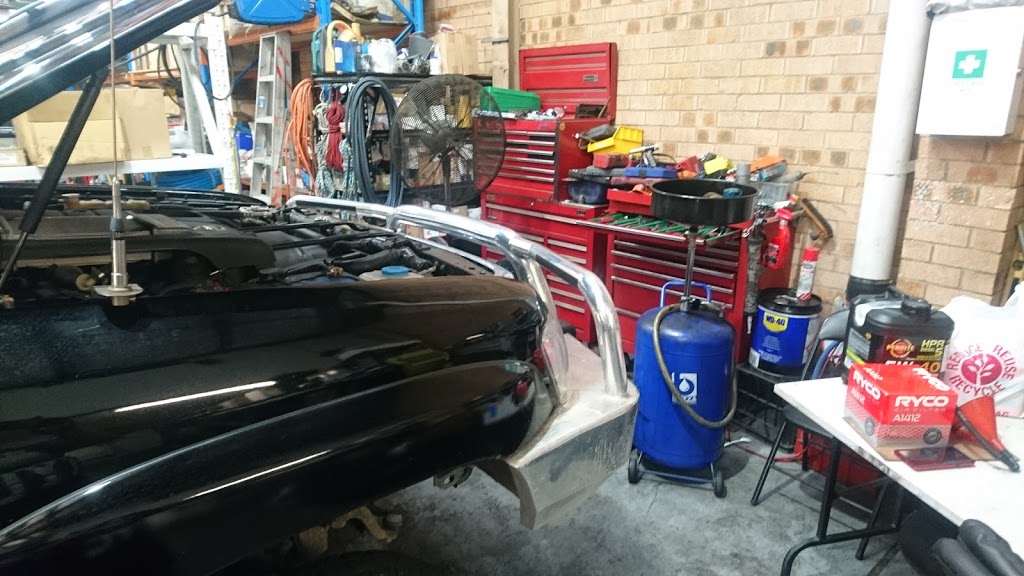 Prakash Automotive Services | car repair | 14 Woorang St, Milperra NSW 2214, Australia | 0297736402 OR +61 2 9773 6402