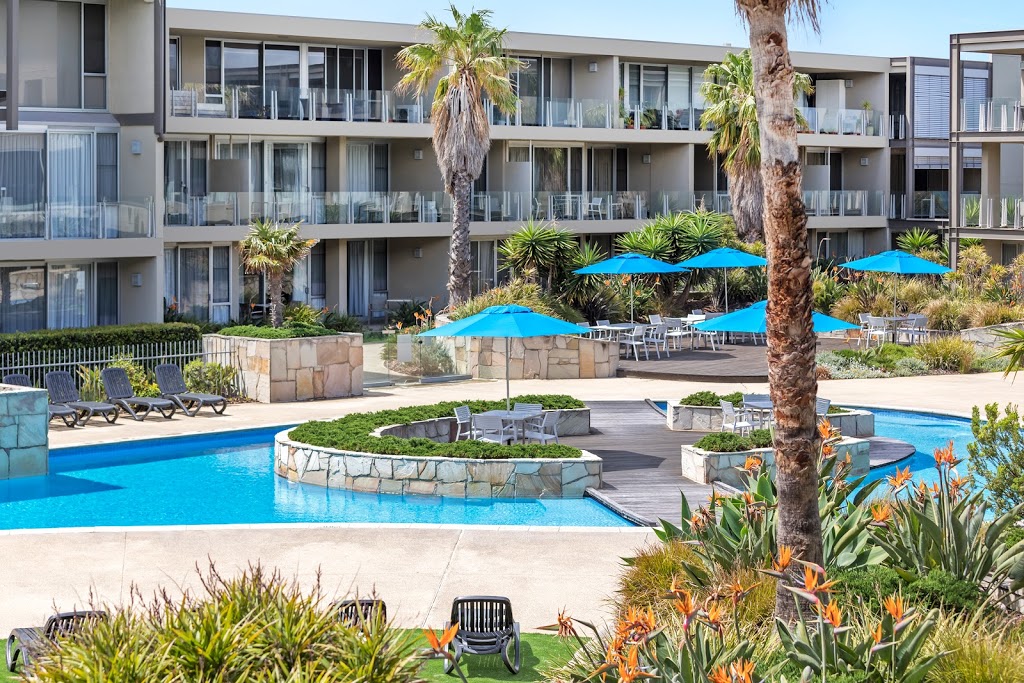 Wyndham Resort Torquay | lodging | 100 The Esplanade, Torquay VIC 3228, Australia | 0352611500 OR +61 3 5261 1500