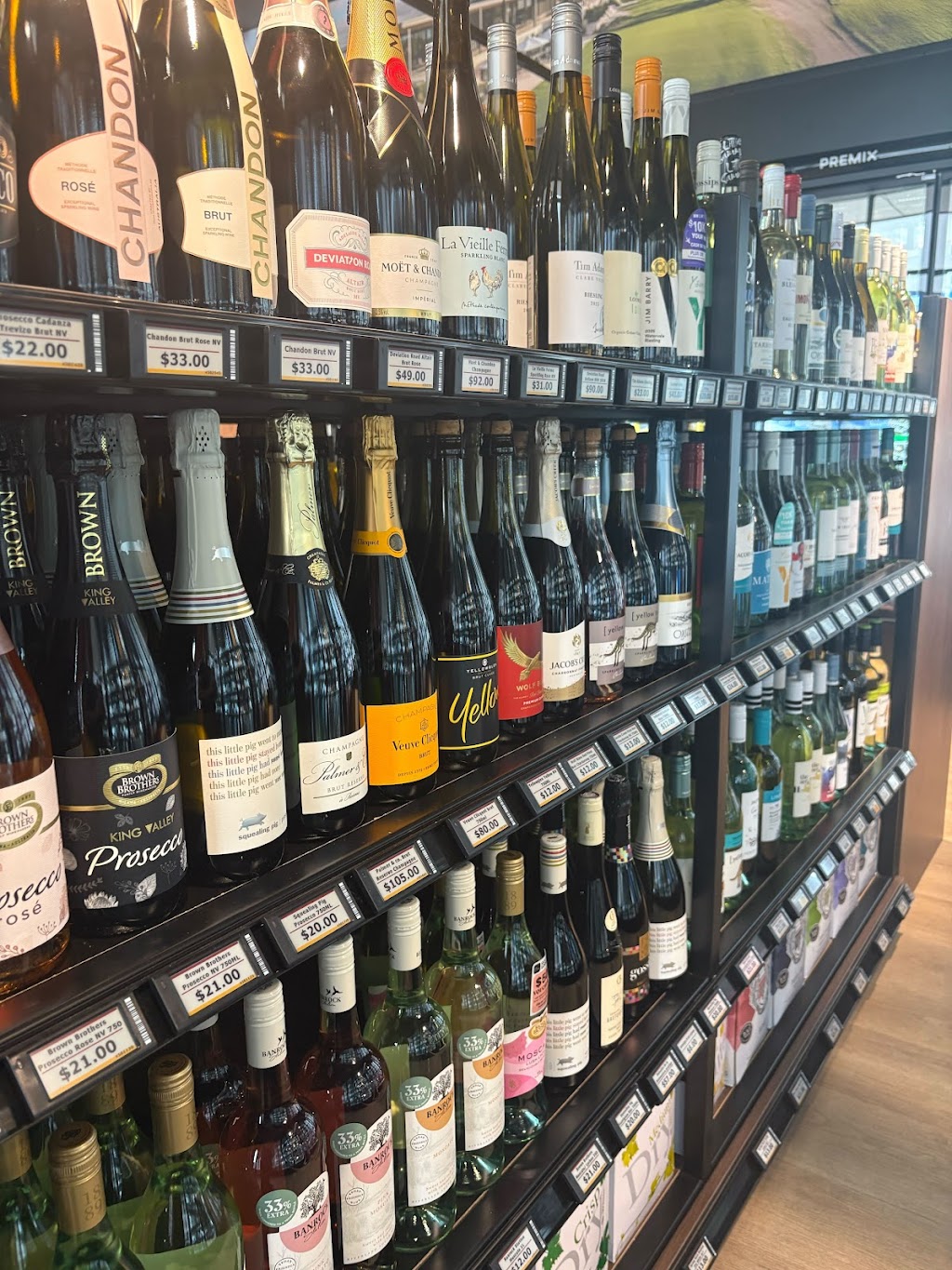 Johnsons Cellars Brendale | 2/2 Linkfield Rd, Brendale QLD 4500, Australia | Phone: 0492 208 922