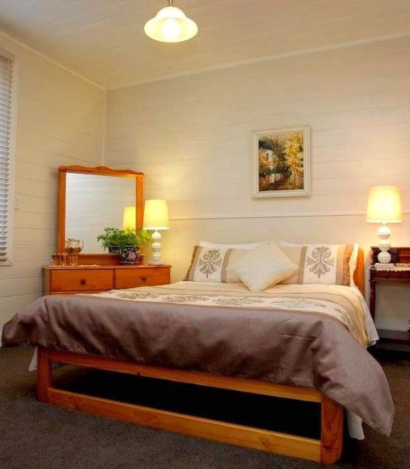 Almora Rest Bed and Breakfast B&B | lodging | 230 Warrne Rd, Wangoom VIC 3279, Australia | 0403451770 OR +61 403 451 770