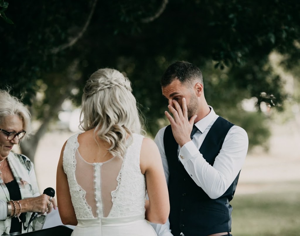 Robyn Geiger Marriage Celebrant | Unit 58/32 Headland Dr, Haliday Bay QLD 4740, Australia | Phone: 0419 664 852