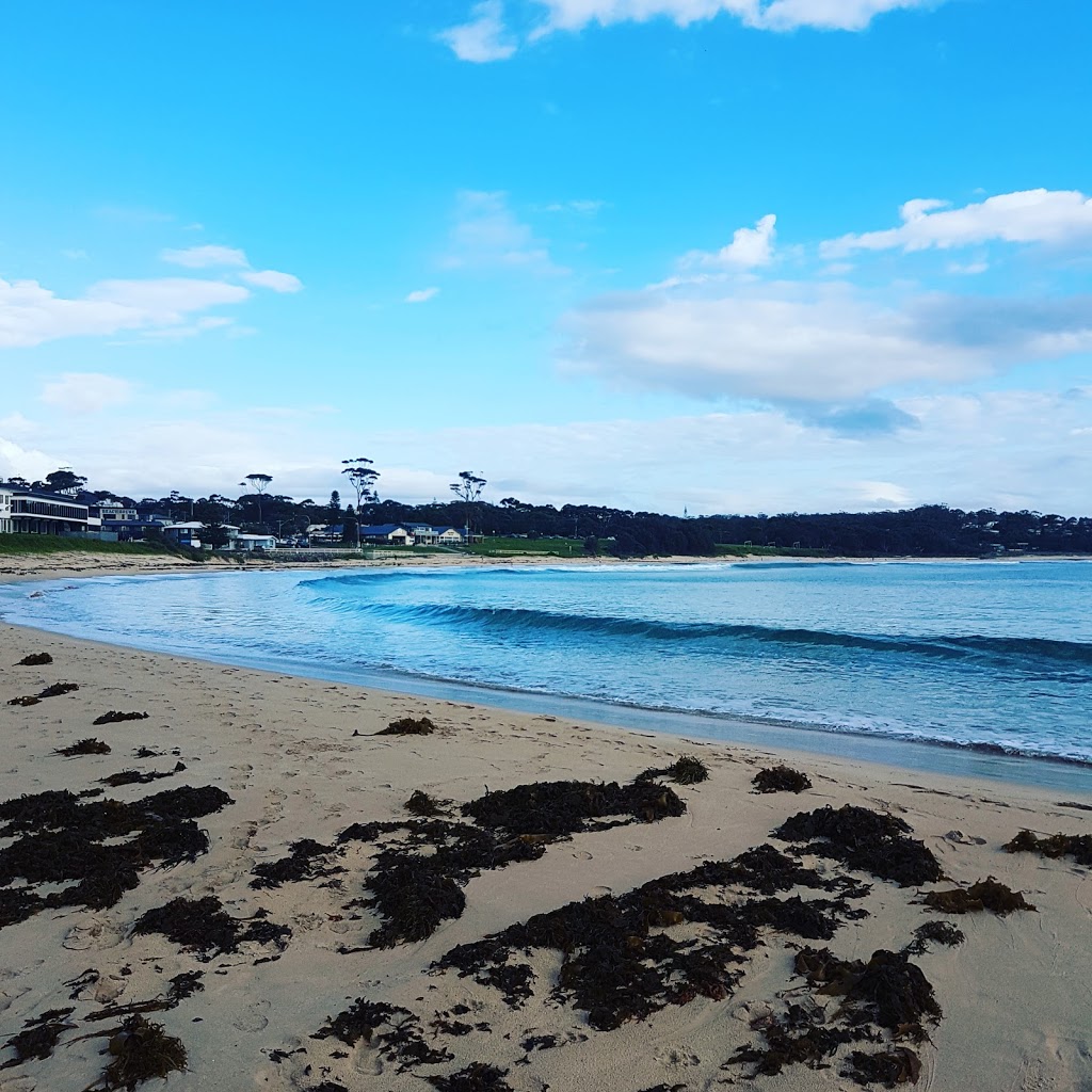 Mollymook Beach Bowling & Recreation Club | 60 Forest Way, Mollymook NSW 2539, Australia | Phone: (02) 4455 5222