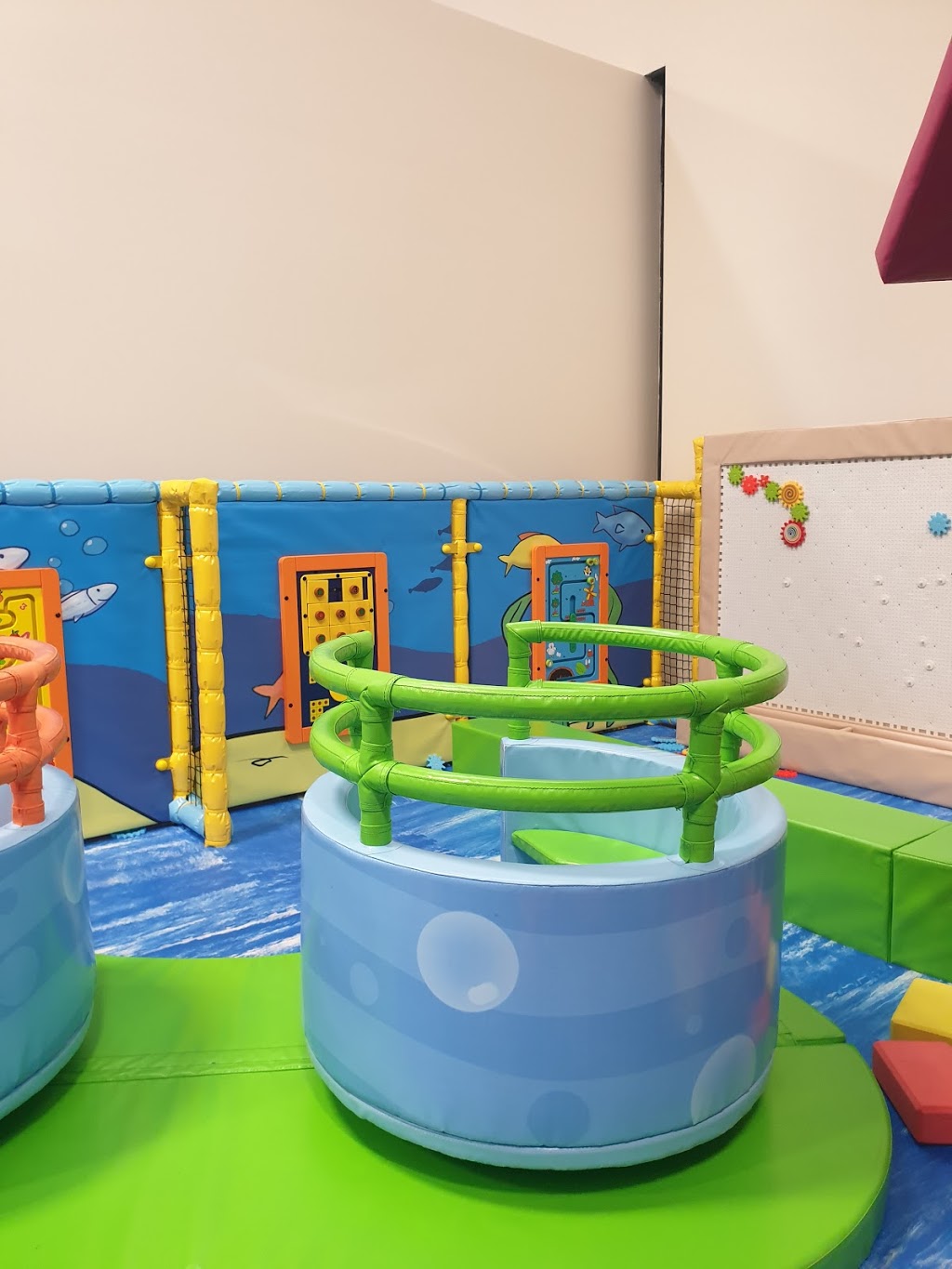 Chipmunks Playland & Cafe Pakenham | Tenancy 4/825 Princes Hwy, Pakenham VIC 3810, Australia | Phone: (03) 5925 7732