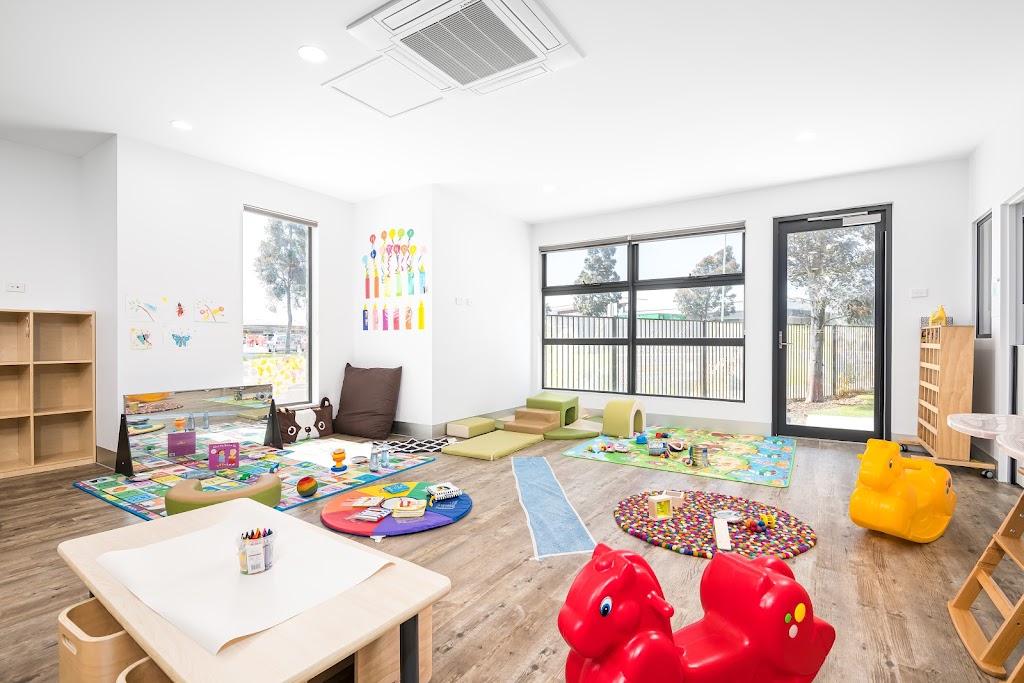 Woodlands Long Day Care & Kindergarten Roxburgh Park | 205A James Mirams Dr, Roxburgh Park VIC 3064, Australia | Phone: (03) 8580 2407