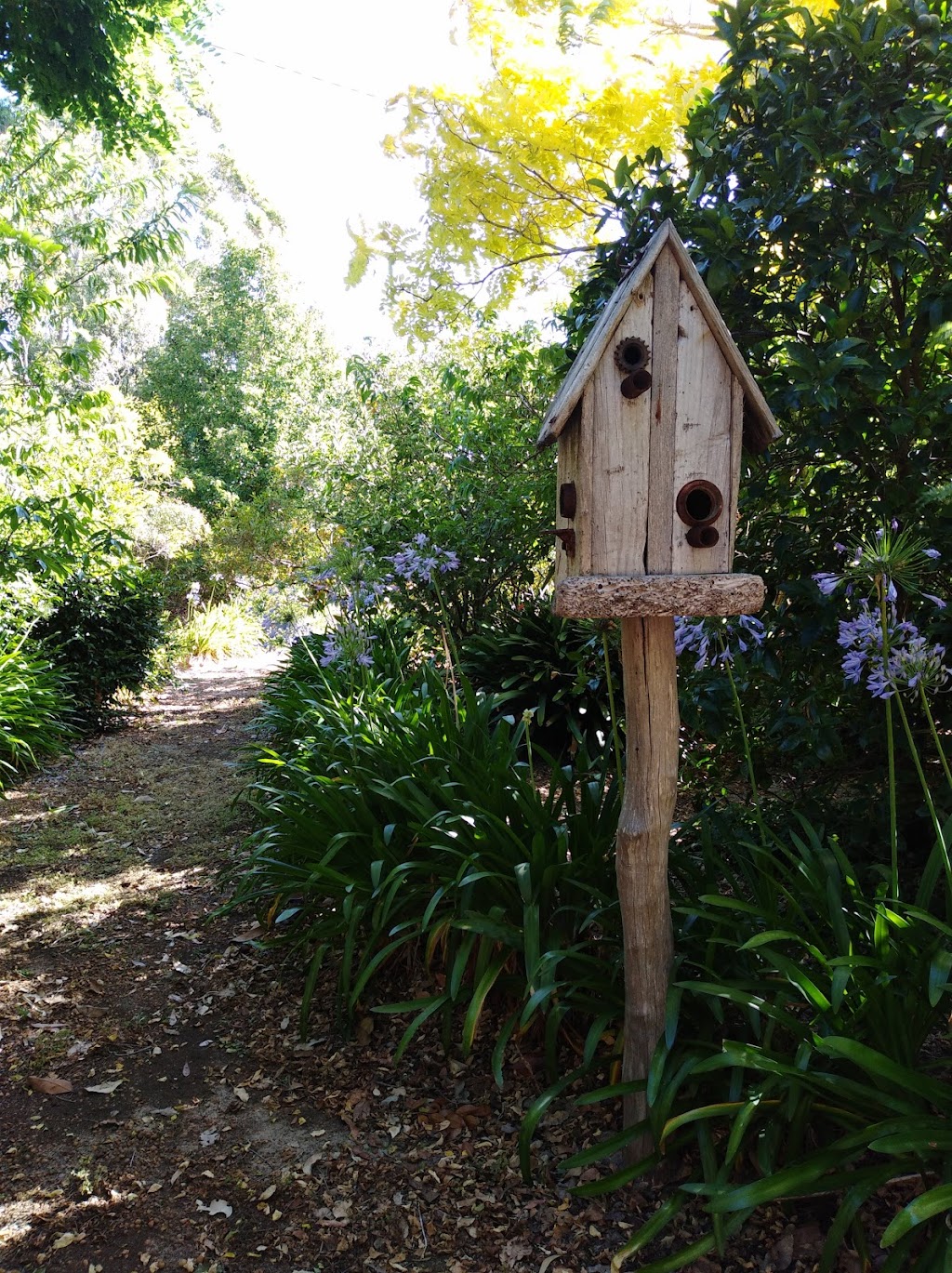 Swallows Welcome Art Studio | 542 Wallis Rd, Witchcliffe WA 6286, Australia | Phone: 0447 321 199