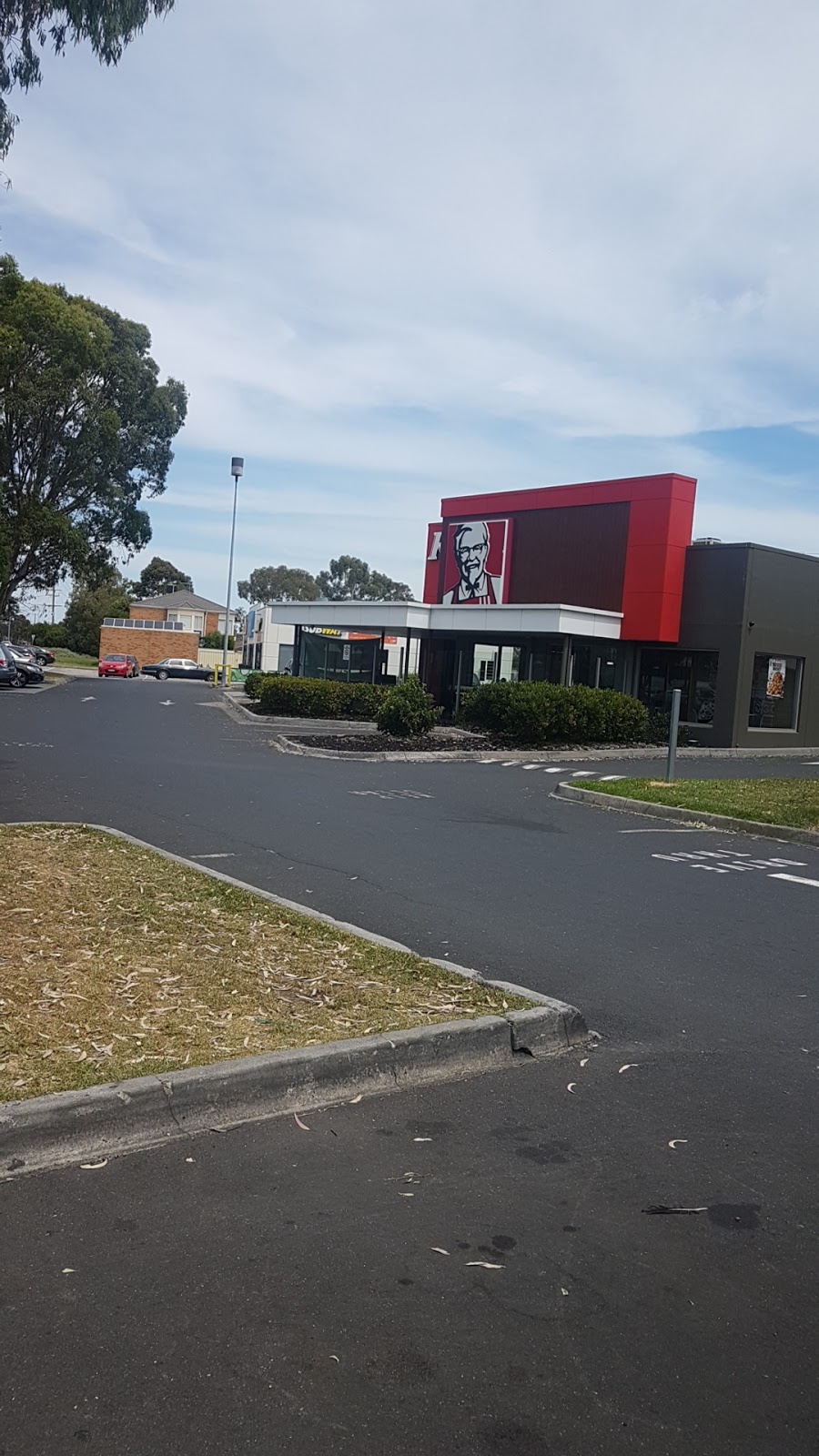 KFC Chelsea Heights | meal takeaway | 16 Piper Dr, Chelsea Heights VIC 3195, Australia | 0397722266 OR +61 3 9772 2266