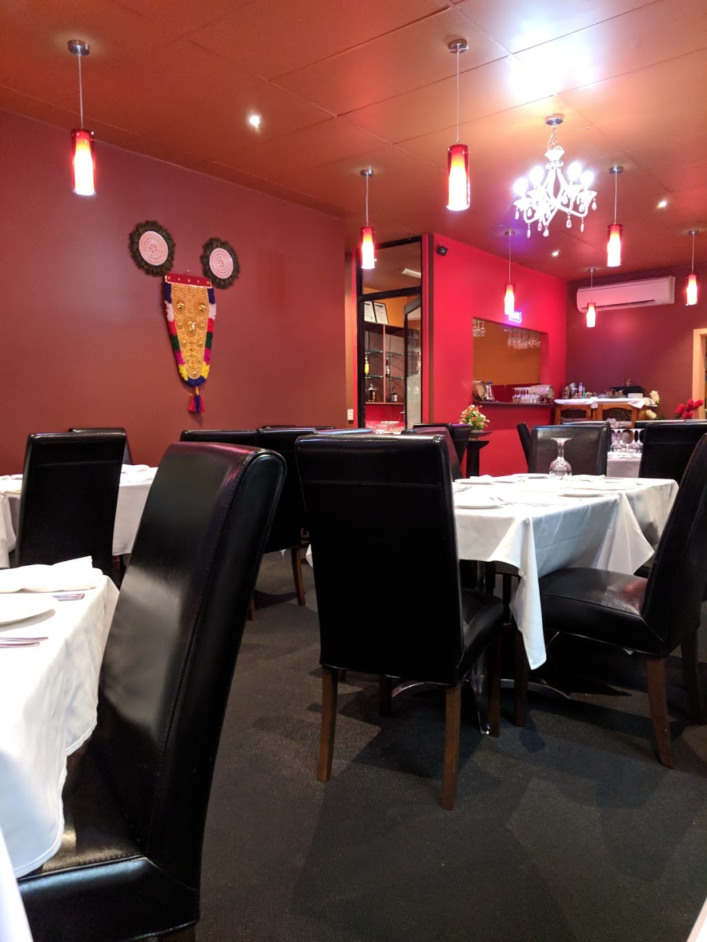 Flavours Castle Indian Restaurant | restaurant | 2-3/57 Thomson St, Belmont VIC 3216, Australia
