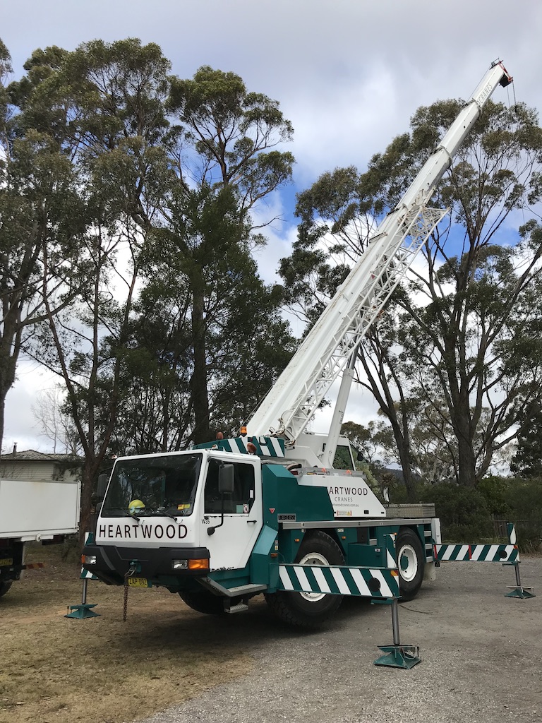 Heartwood Cranes | 66 Sunset Point Dr, Mittagong NSW 2575, Australia | Phone: 0429 112 999