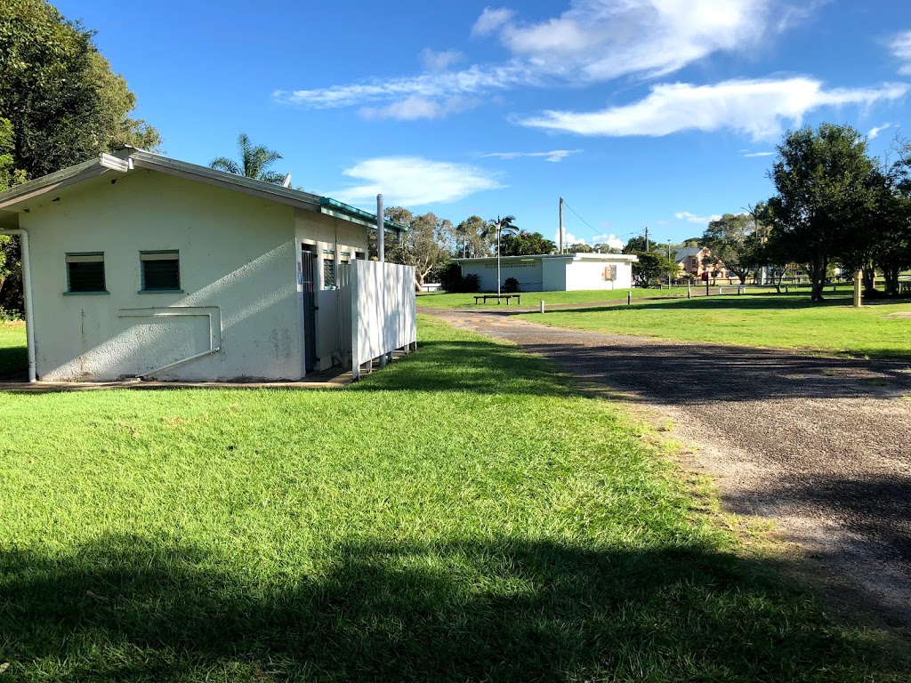 Bradburys Beach Camping Ground | campground | Flinders Ave, Dunwich QLD 4183, Australia | 0734099668 OR +61 7 3409 9668