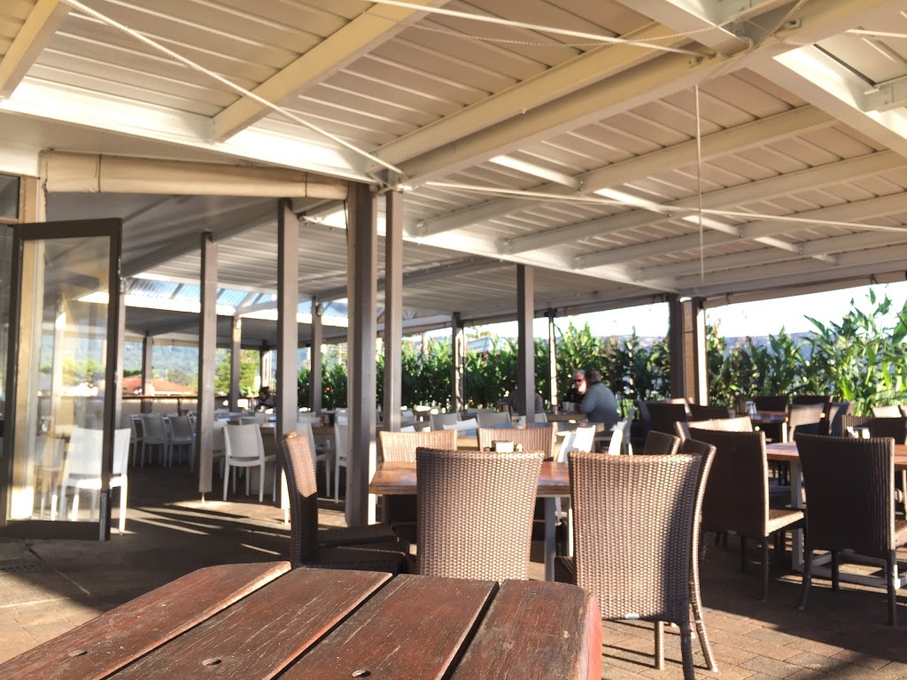 Bulli Beach Cafe | 68 Trinity Row, Bulli NSW 2516, Australia | Phone: (02) 4284 8808