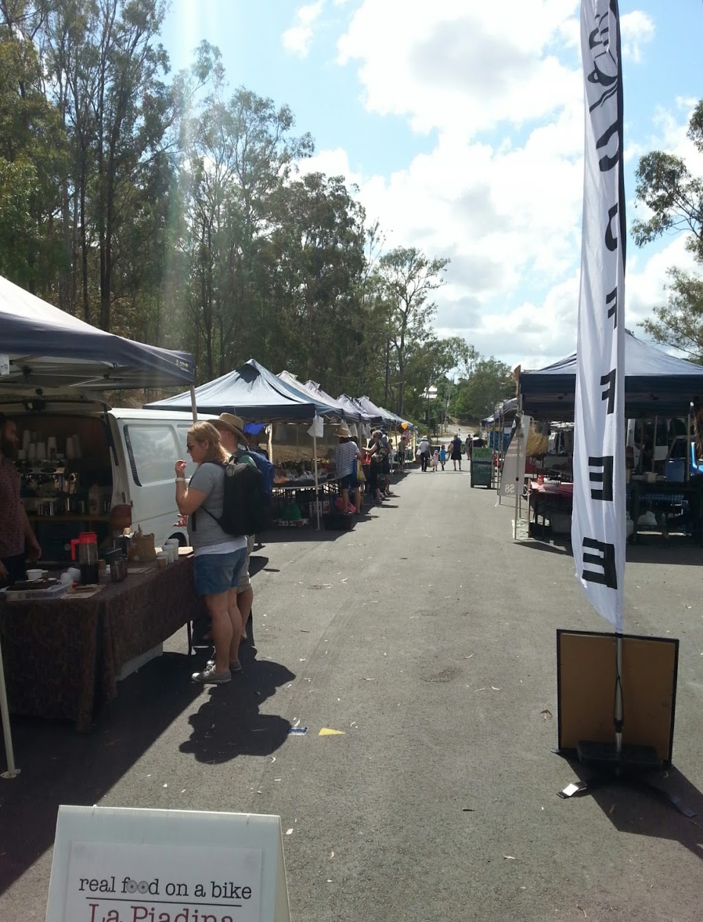 The Bardon Markets | Baroona Rd, Paddington QLD 4064, Australia | Phone: 0409 975 032