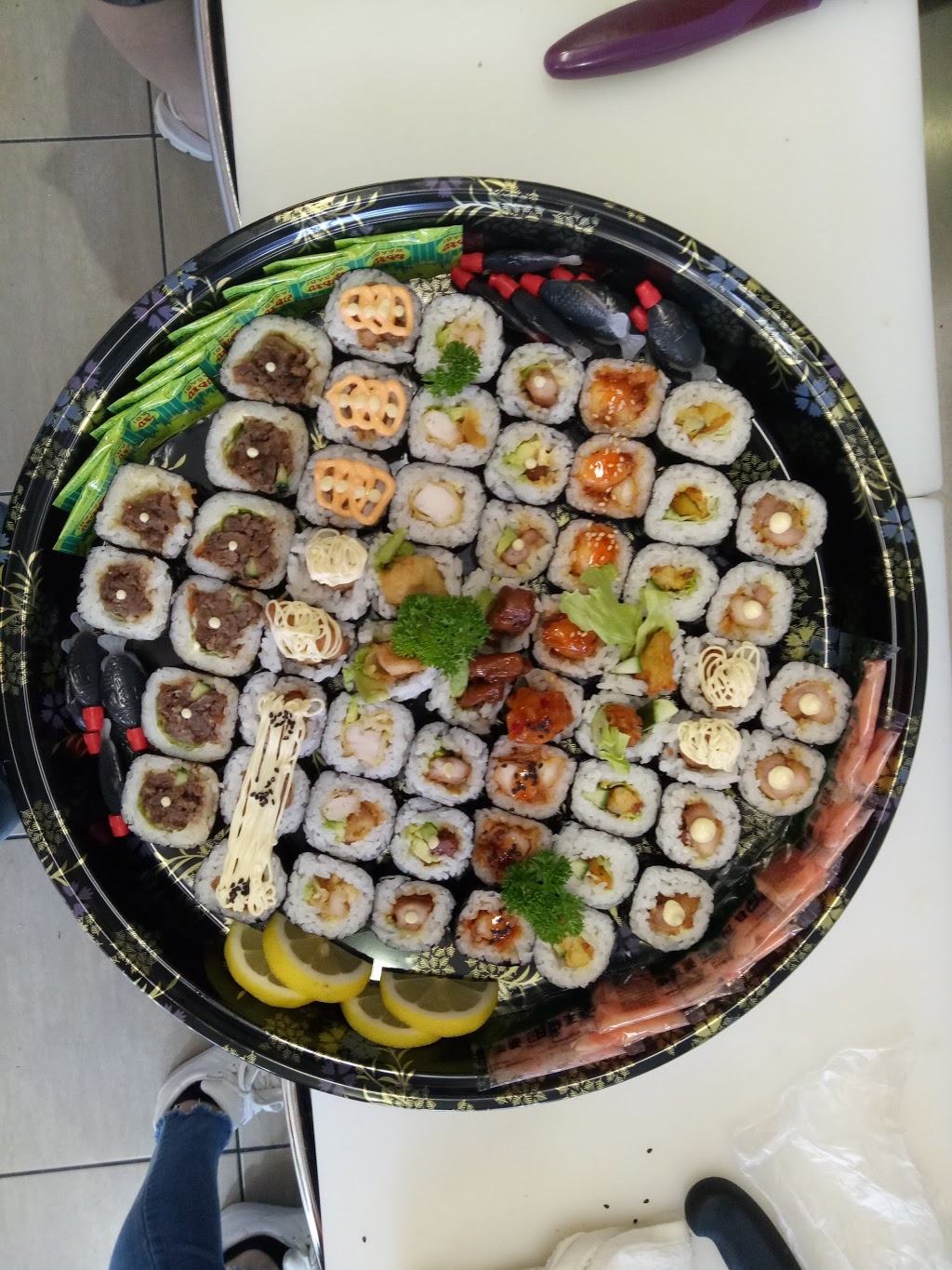 Sushi on Birkdale | Birkdale Fair, 2-12 Mary Pleasant Dr, Birkdale QLD 4159, Australia | Phone: (07) 3822 5885