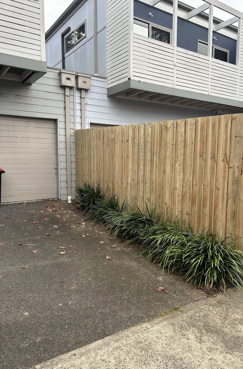 Timberline Fencing & Landscapes | 22 Donday Ct, Pakenham VIC 3810, Australia | Phone: 0422 460 350