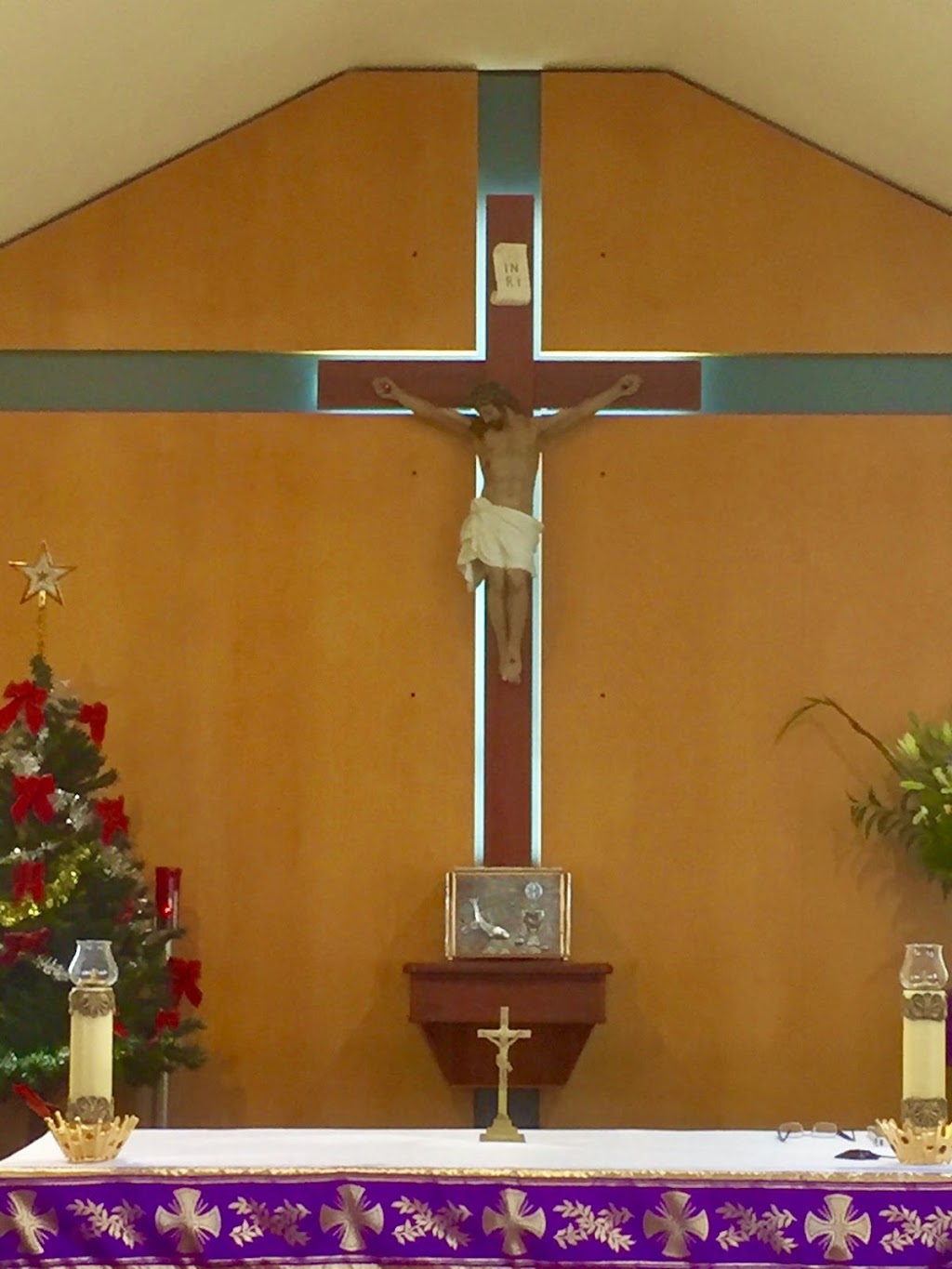 Saint Thereses Catholic Church | 129 The Boulevarde, Fairfield Heights NSW 2165, Australia | Phone: (02) 9604 1199