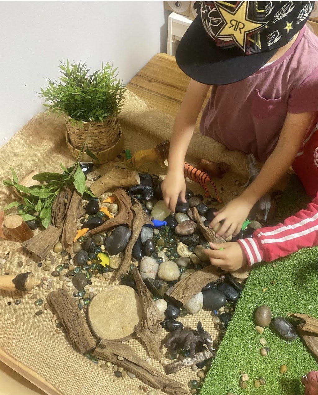 Jnr Explorers Early Learning Centre | 146 Morts Rd, Mortdale NSW 2223, Australia | Phone: (02) 9580 4280