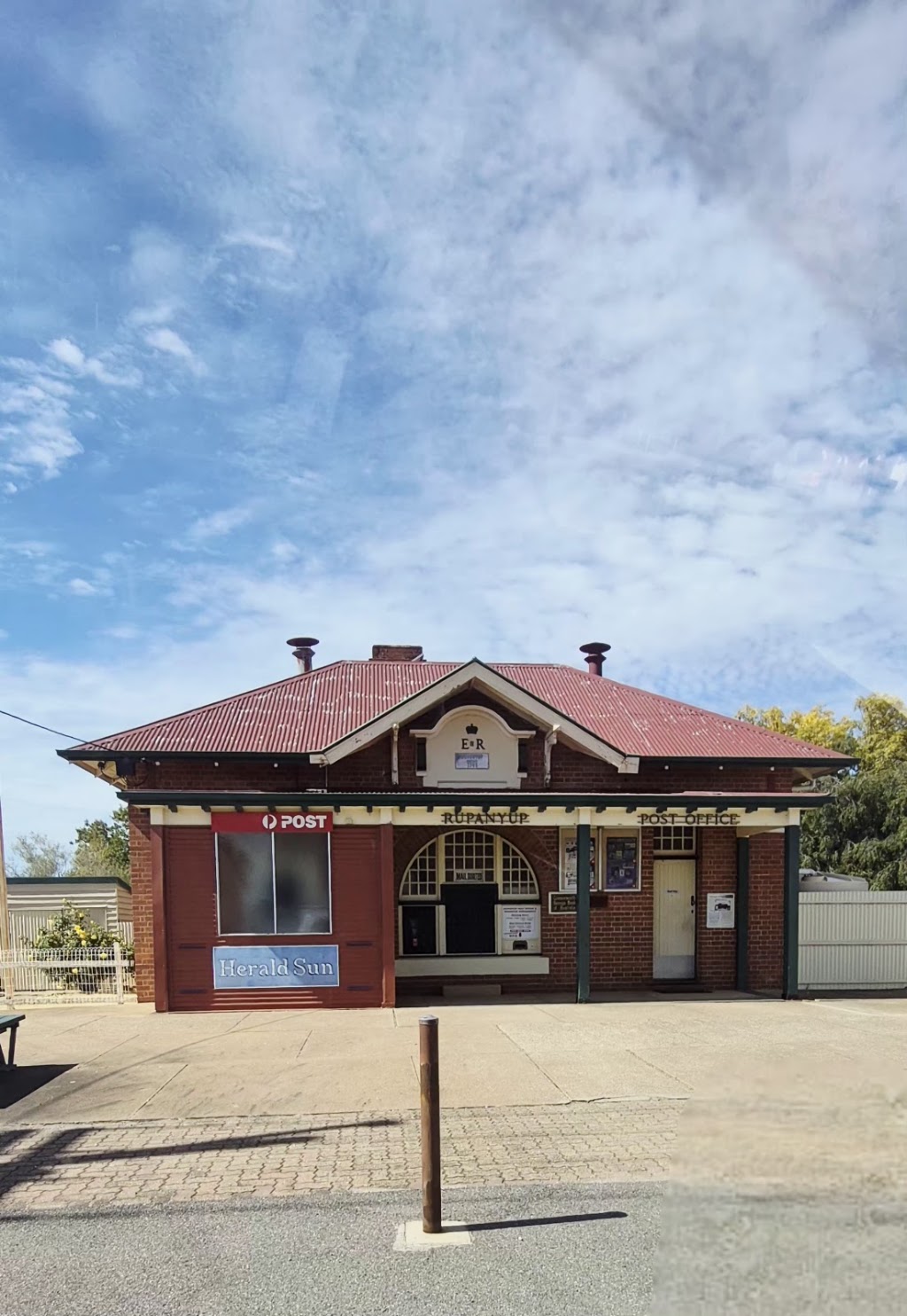 Western Union | 1 Cromie St, Rupanyup VIC 3388, Australia | Phone: 1800 501 500