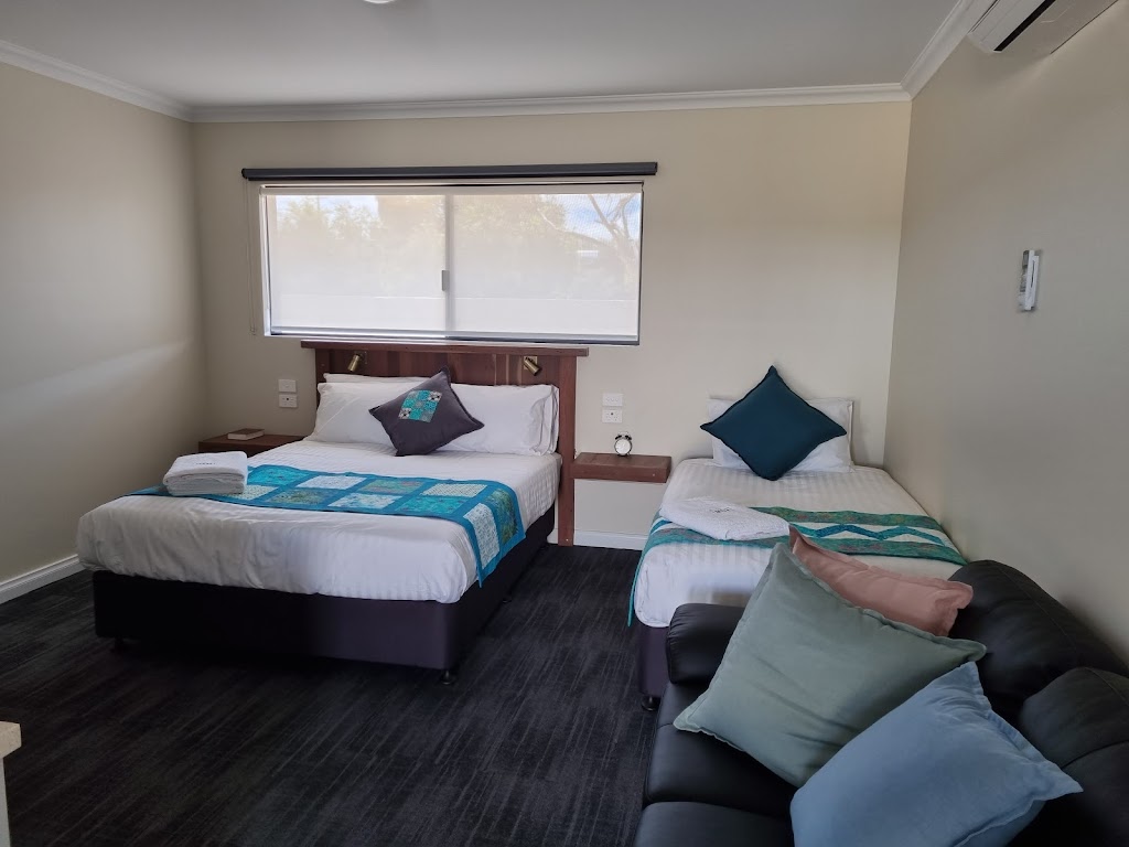 The Morning Sun Motel | lodging | 22/24 Thomas St, Narembeen WA 6369, Australia | 0448102296 OR +61 448 102 296