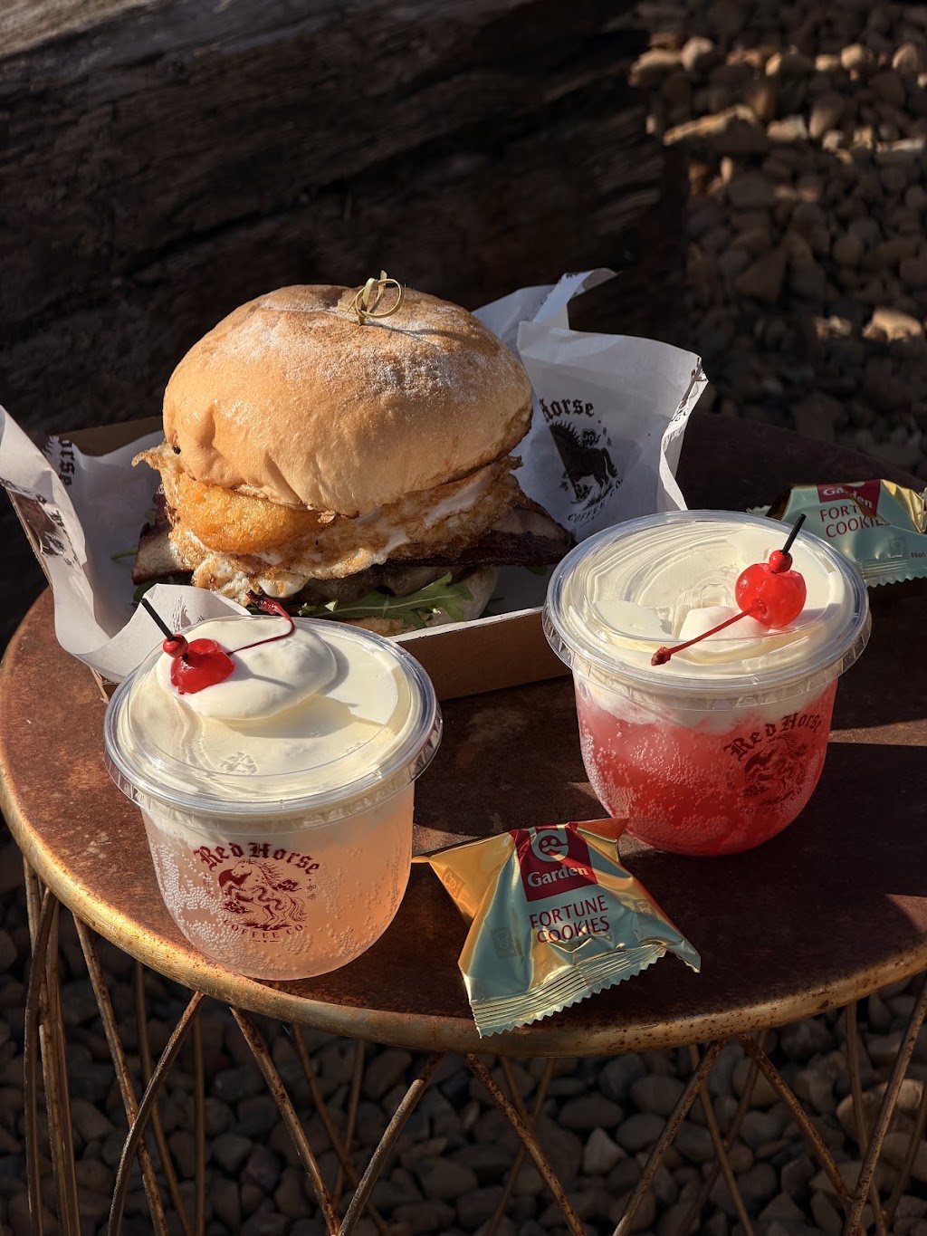 Red horse coffee co. | 10 Henchman Ave, Miami QLD 4220, Australia | Phone: 0419 956 449