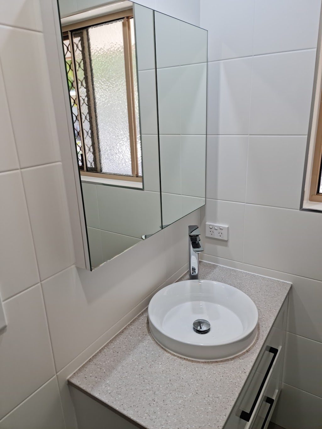 Barrs Bathroom Renovations | home goods store | 11 Sourris Ct, Caboolture QLD 4510, Australia | 0409332313 OR +61 409 332 313