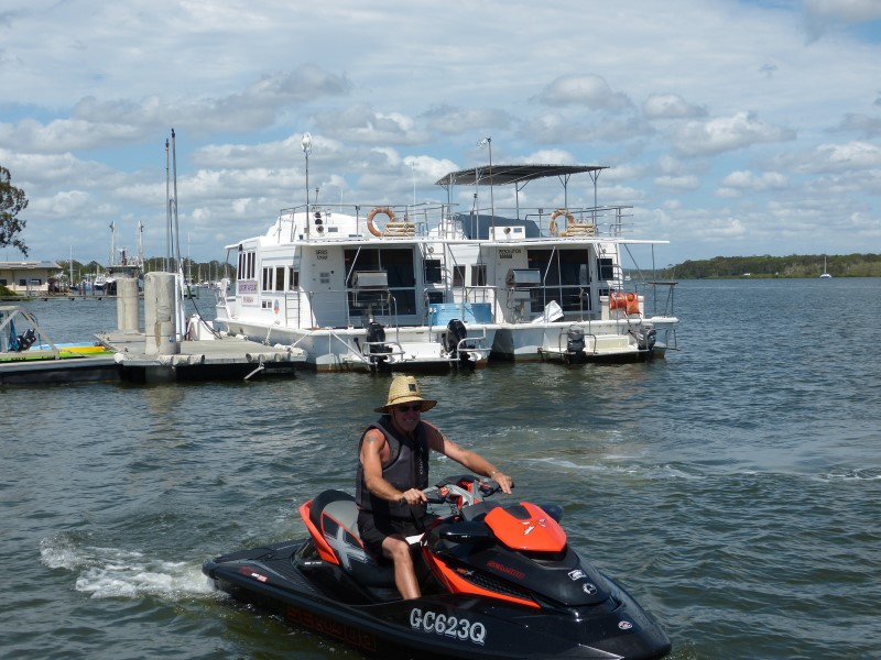 Luxury Afloat House Boat Hire - Lifestyle Holidays | Norman Point, Next to Barnacles Cafe & Dolphin Feeding, Tin Can Bay QLD 4580, Australia | Phone: (07) 5486 4864