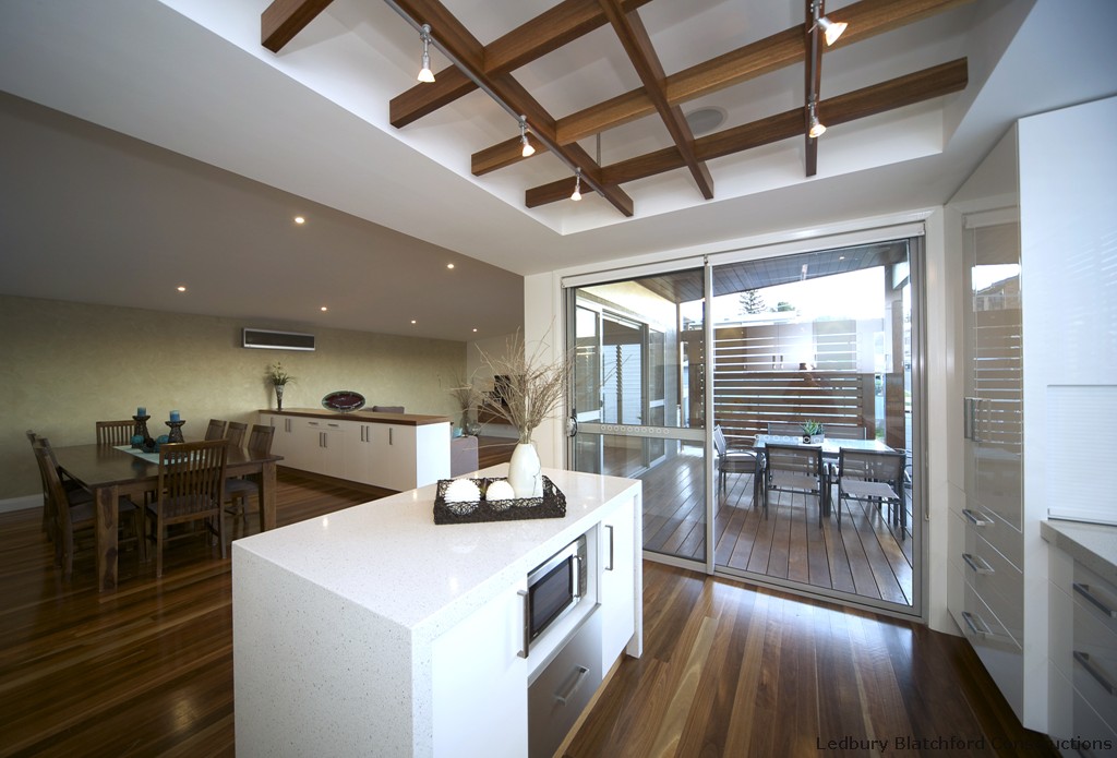 LEDBURY CONSTRUCTIONS | general contractor | 15 Cain St, Redhead NSW 2290, Australia | 0409206917 OR +61 409 206 917