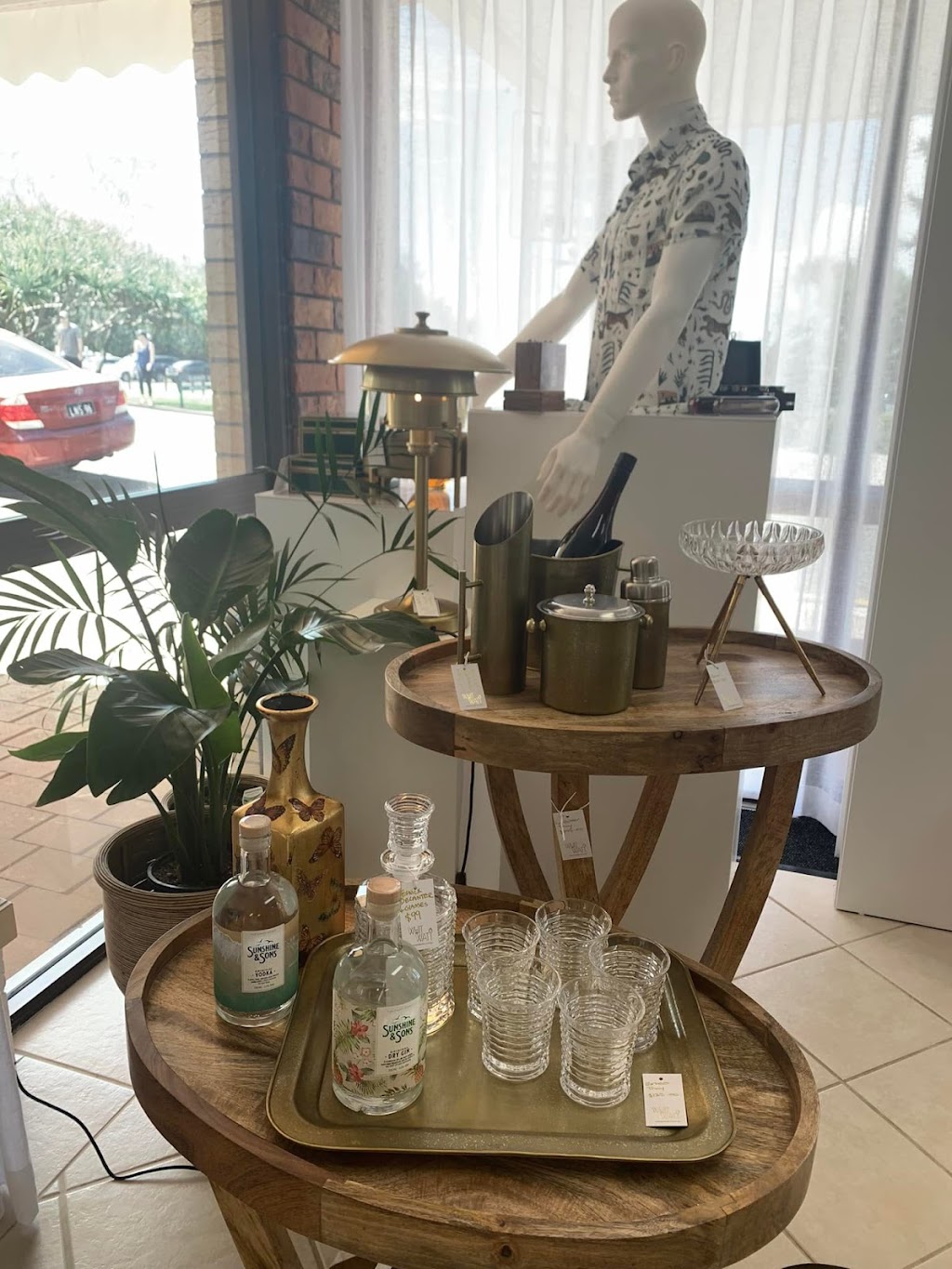 Whit and Watt - Luxury gift, clothing, homewares boutique | 2 Seaview Terrace, Moffat Beach QLD 4551, Australia | Phone: 0467 379 188