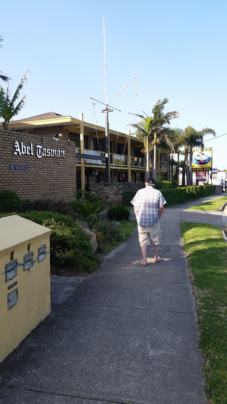 Abel Tasman Waterfront Motel Lakes Entrance | lodging | 643 Esplanade, Lakes Entrance VIC 3909, Australia | 0351551655 OR +61 3 5155 1655