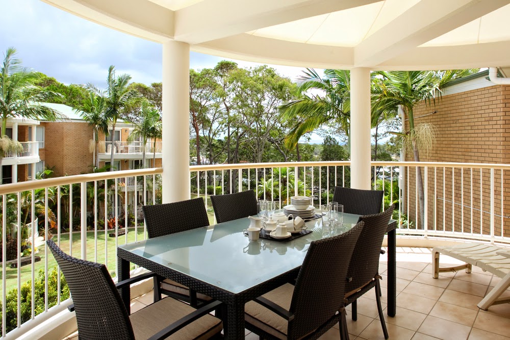 Macquarie Lodge | 2 Serenity Cl, Noosa Heads QLD 4567, Australia | Phone: (07) 5448 0822