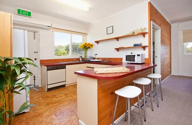Bayplay Apartments & Group Retreat - Portsea | 1st/3755 Point Nepean Rd, Portsea VIC 3944, Australia | Phone: (03) 5984 0888