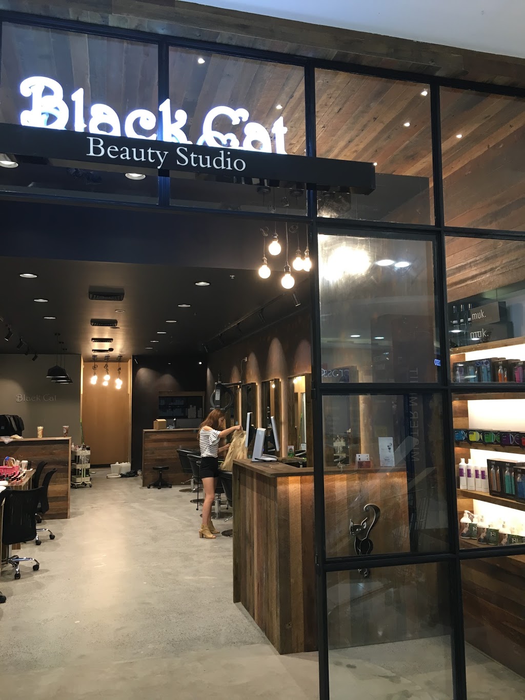 Black Cat Beauty Studio | hair care | 15-19 Pacific Parade, Shop 28 Grand Shopping Centre, Dee Why NSW 2009, Australia | 0289702373 OR +61 2 8970 2373