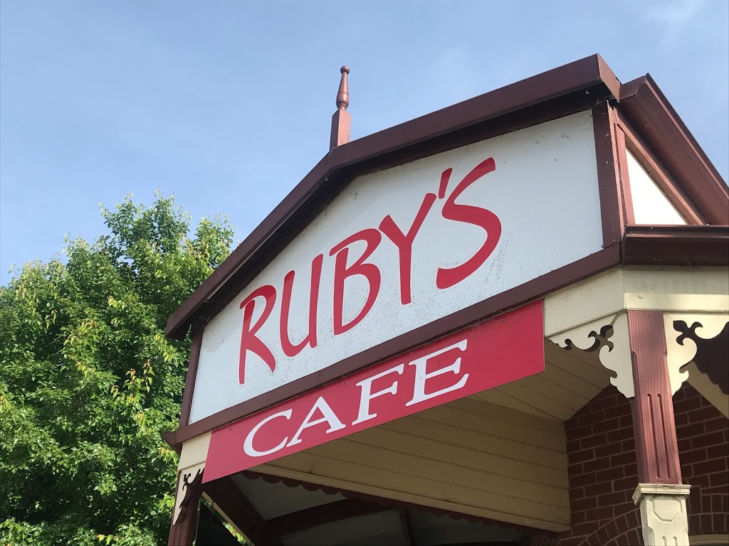 Rubys Takeaway Cafe | 75 Standish St, Myrtleford VIC 3737, Australia | Phone: (03) 5752 2684